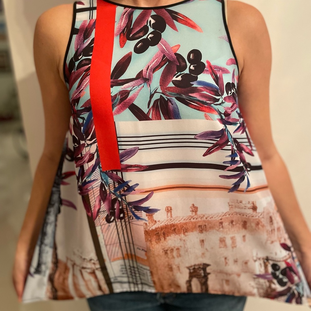 Clover canyon split back Italian top